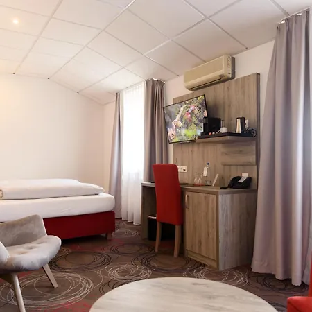 Hotel Engelhorn 4*