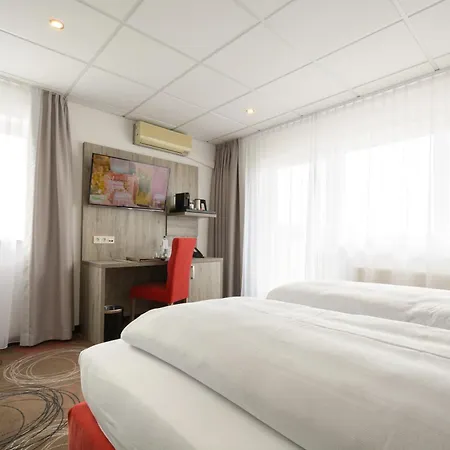 Ξενοδοχείο Engelhorn 4*